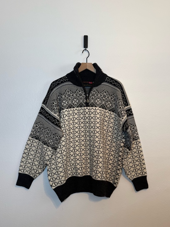 Windfjord Other - Windfjord Nordic
100% pure wool sweater